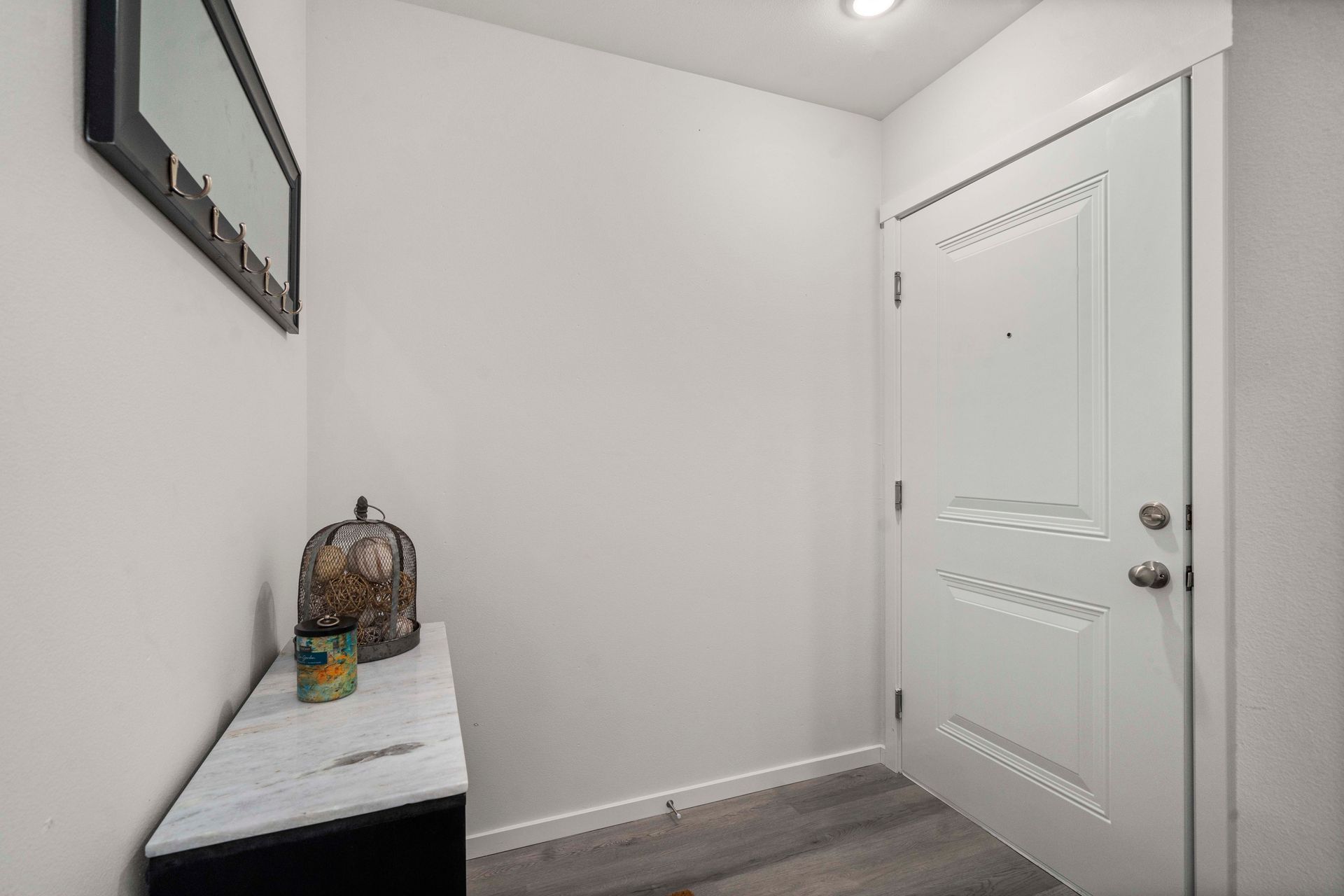 Apartment entryway at Blueberry Apartments Port Orchard.