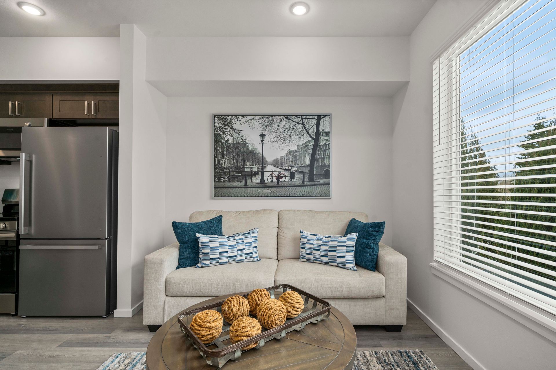 Entryway at Blueberry Apartments Port Orchard rentals.