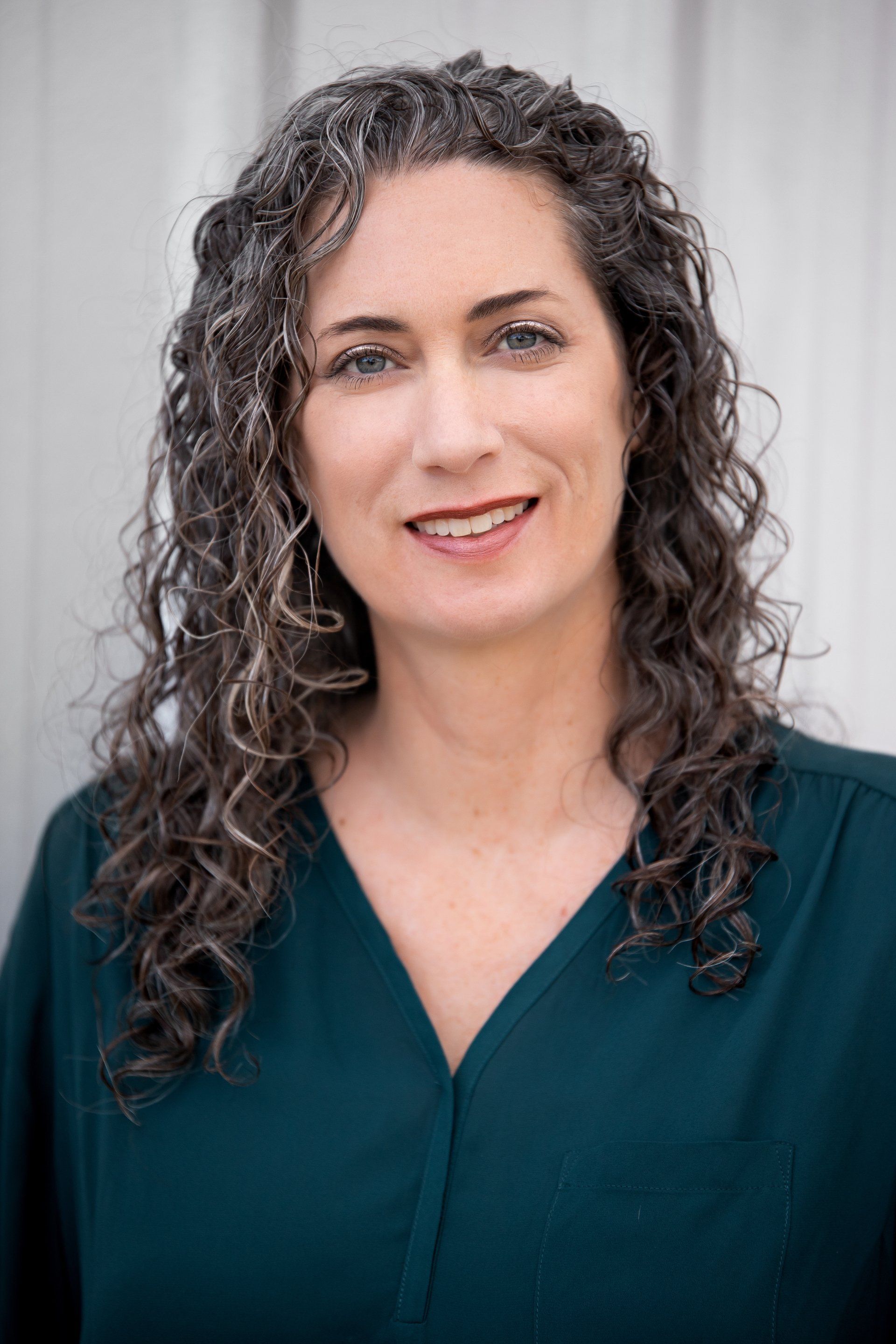 Headshot Photo of Tracey Wilson
