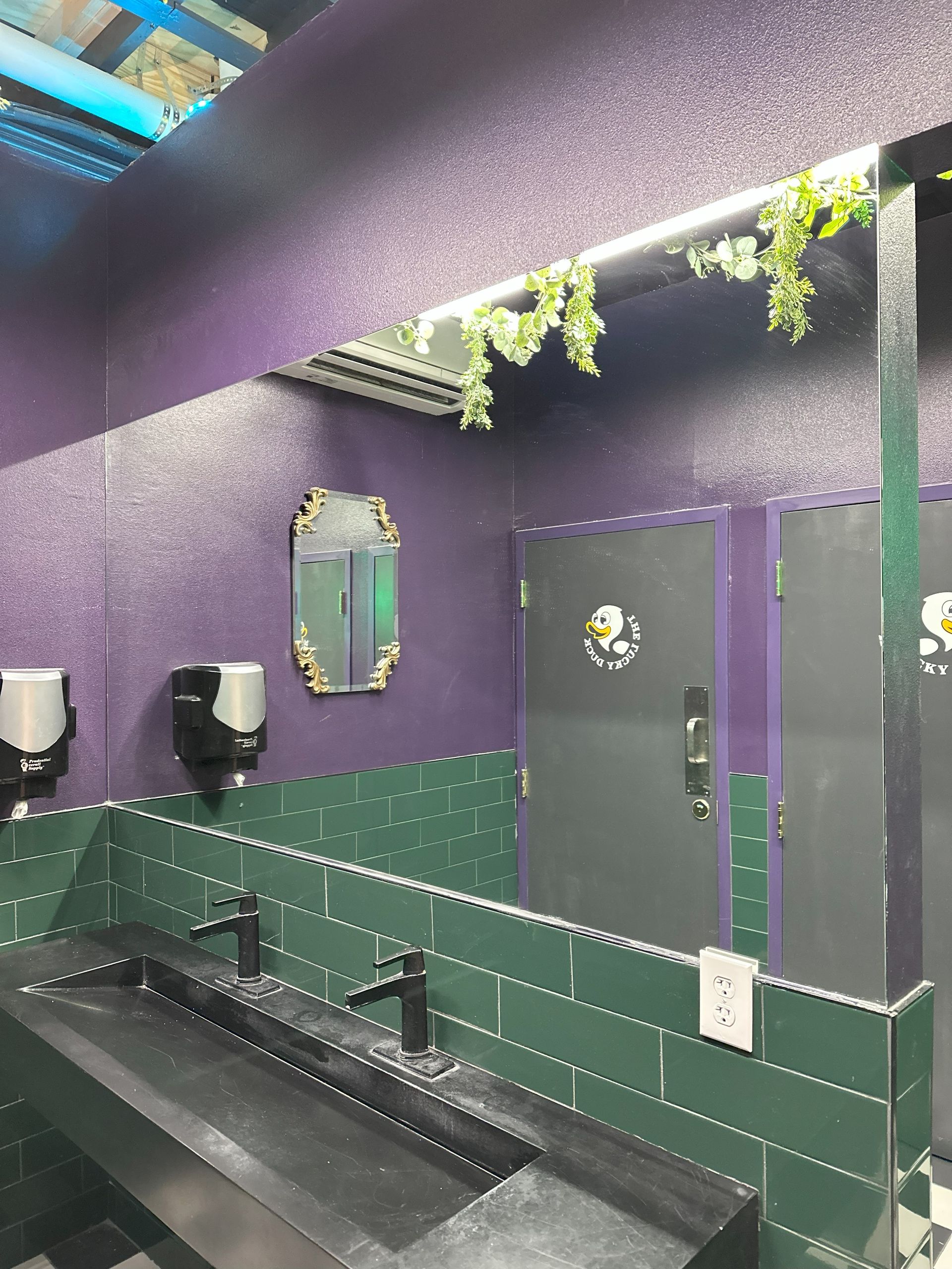 Professional glass installation project in San Antonio Texas