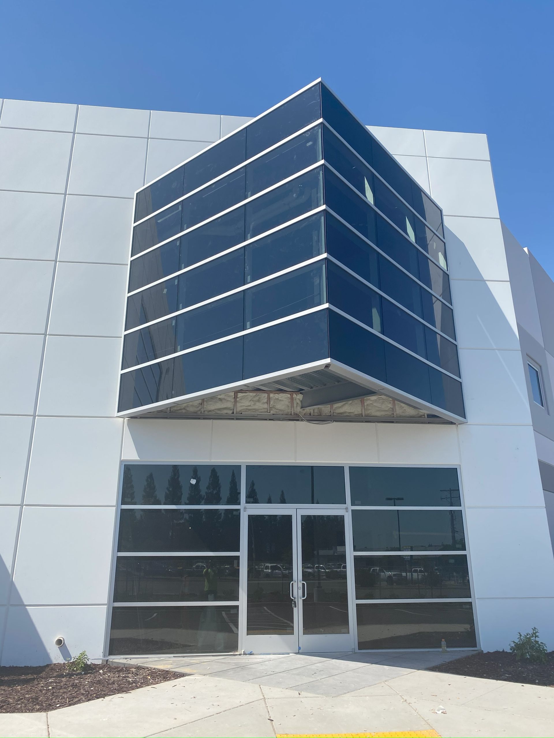 Storefront glass replacement for commercial building