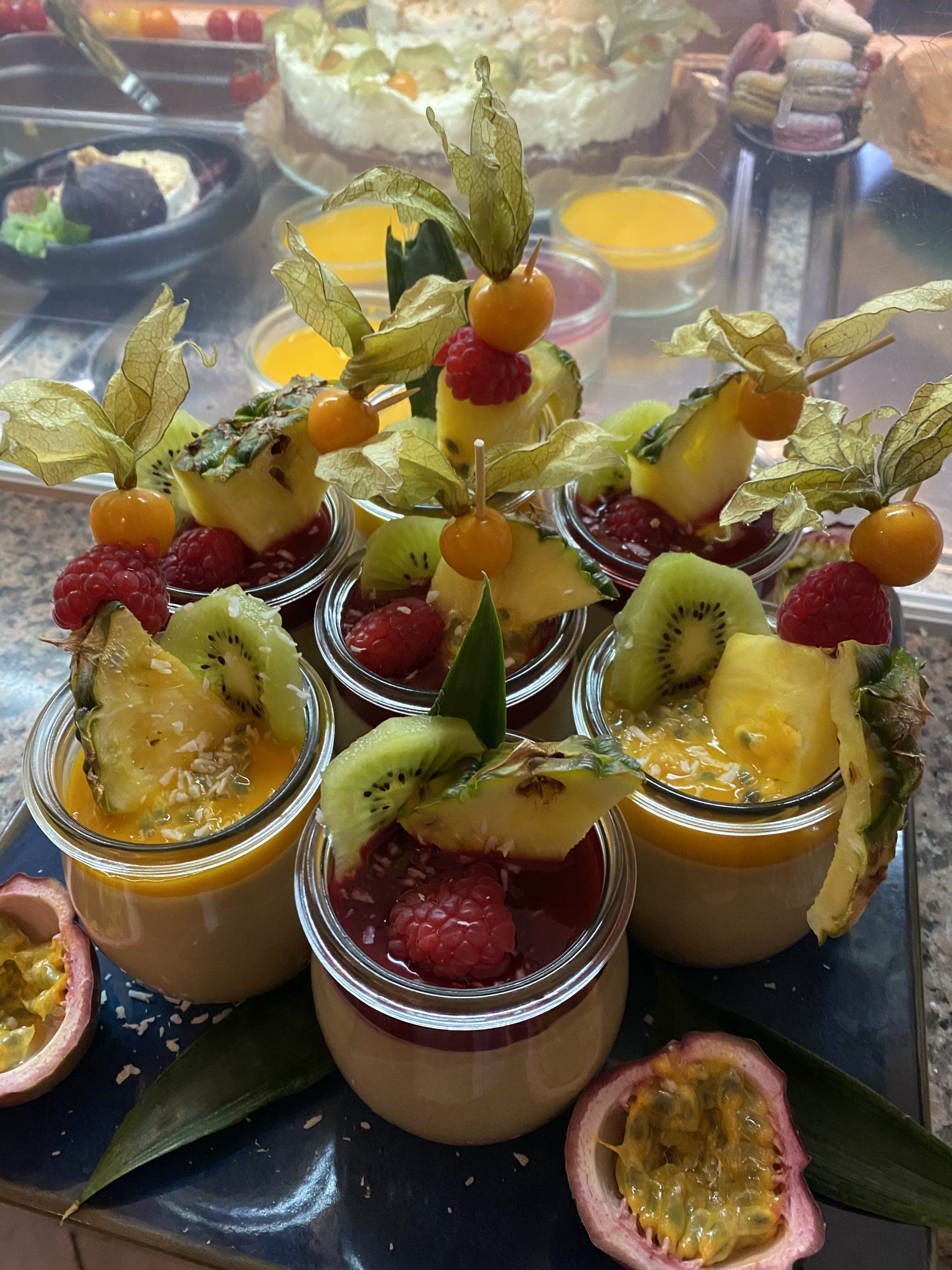 Catering Ausschnitte, die das Catering und Speisen zeigen, die außergewöhnlich toll aussehen und bestimmt auch so schmecken