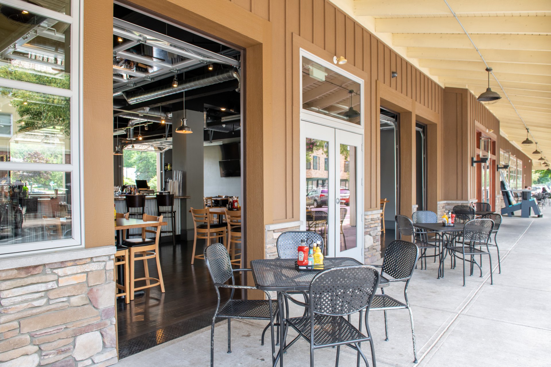 About Trackside Station Grill & Bar