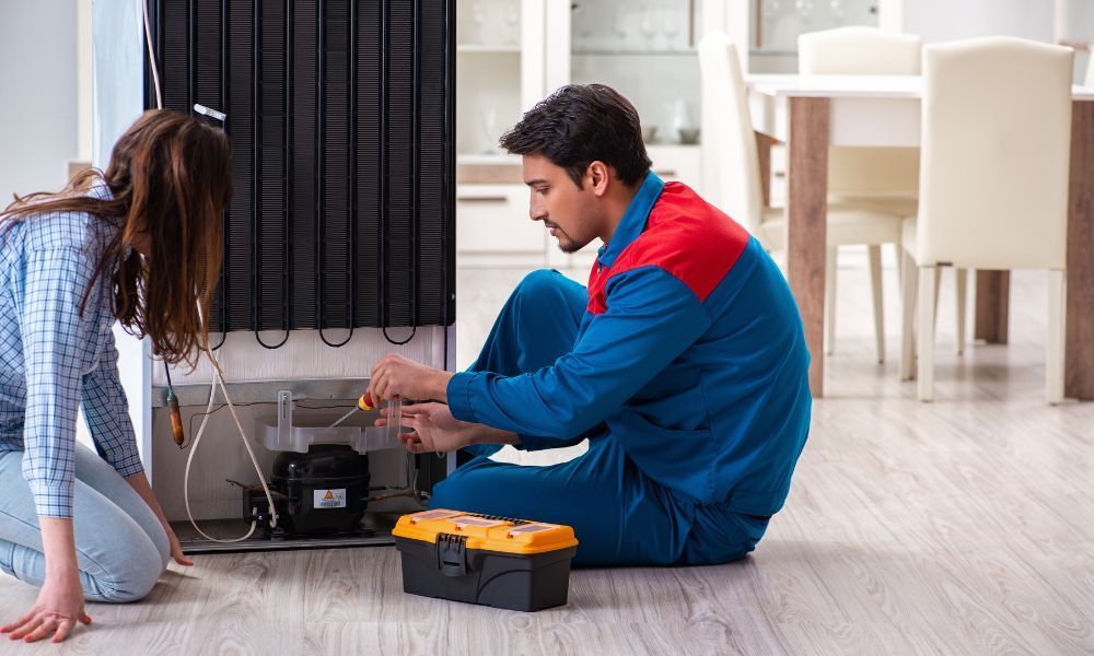 Reasons Why Your Refrigerator Is Leaking
