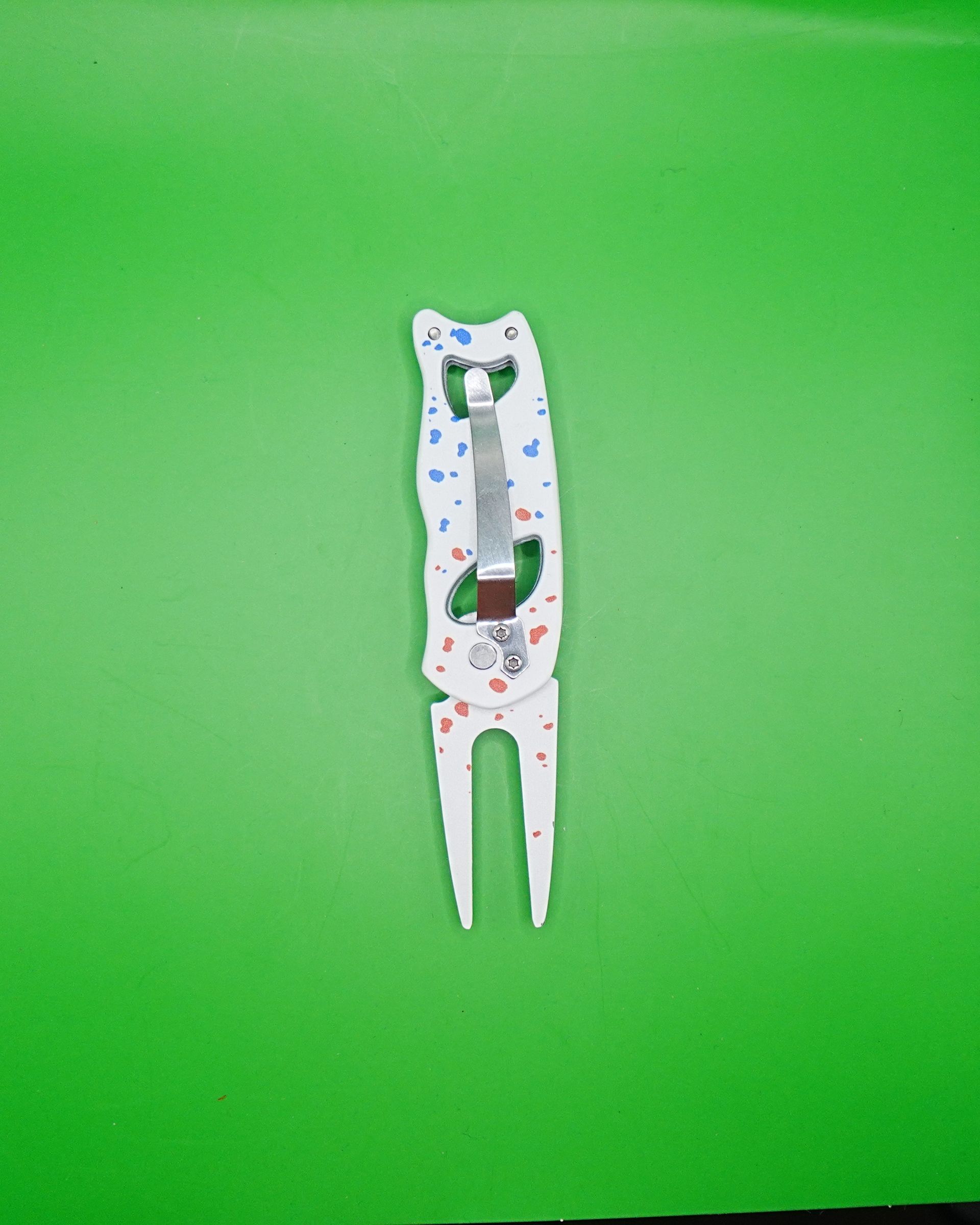 Divot 1