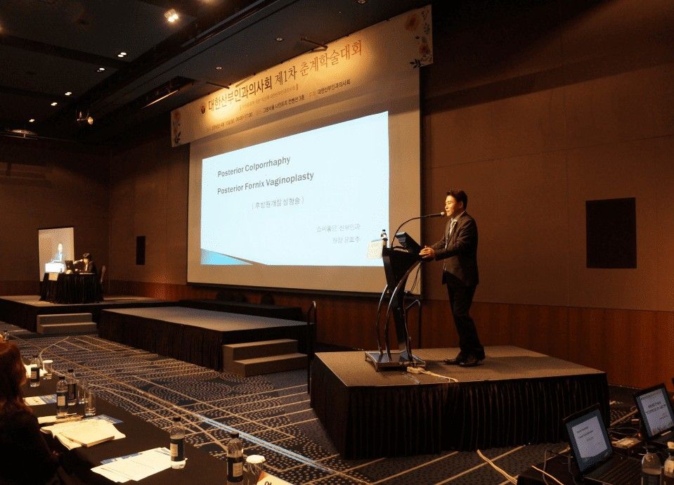 Dr. Yoon Ho-joo, obstetrician-gynecologist, Catholic University of Korea graduate