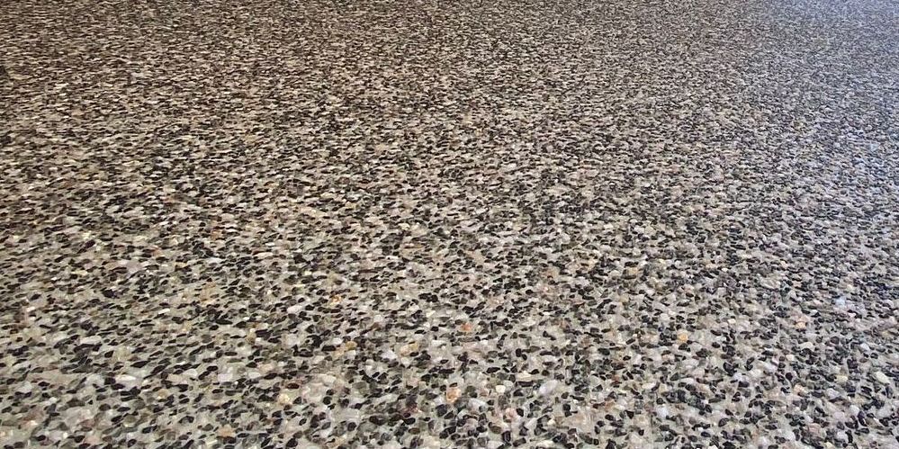 Exposed aggregate concrete mix for driveway in Rockingham area