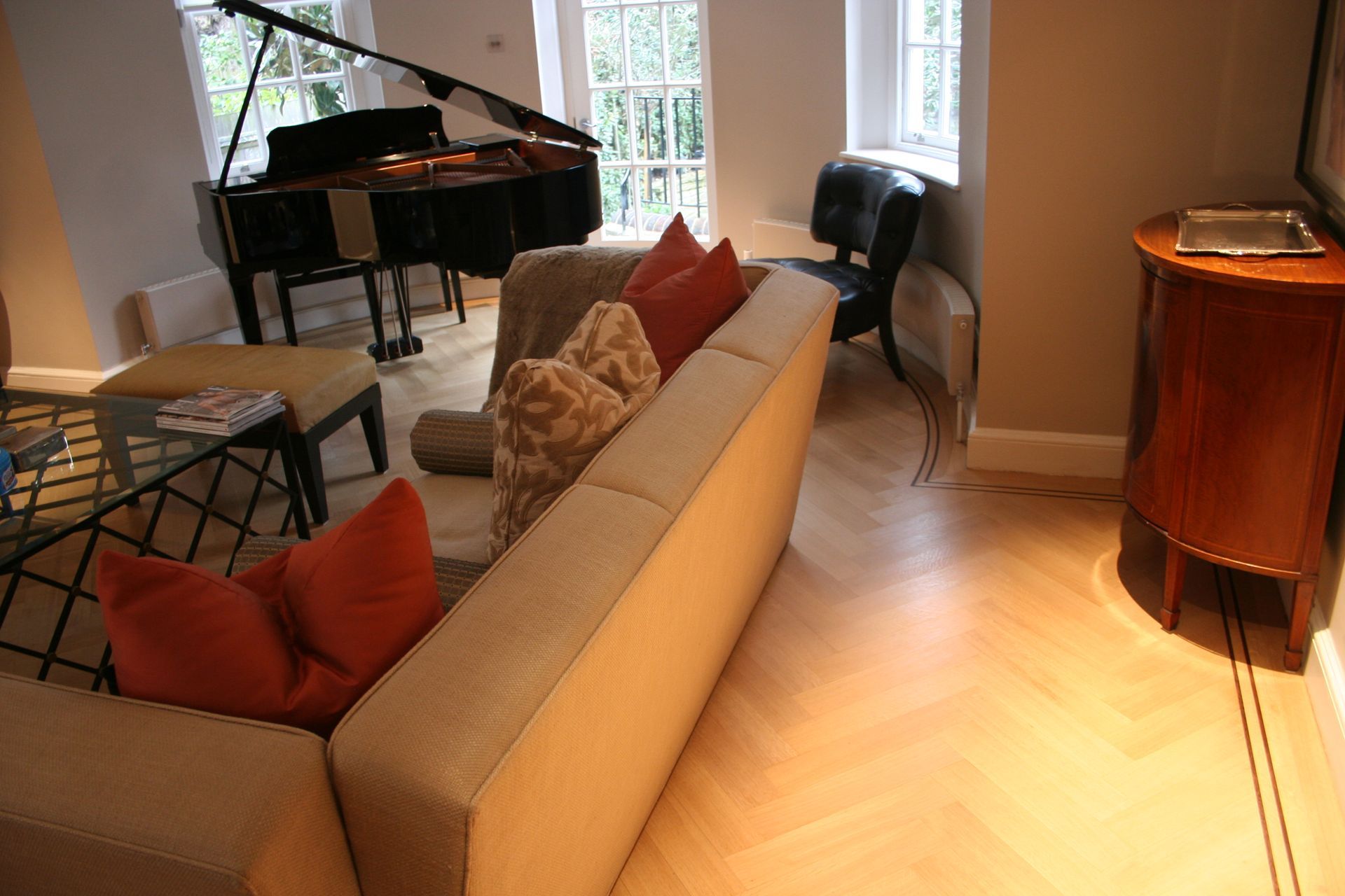 Prime Grade Oak Herringbone fitted in Lounge at Kings Road Residence