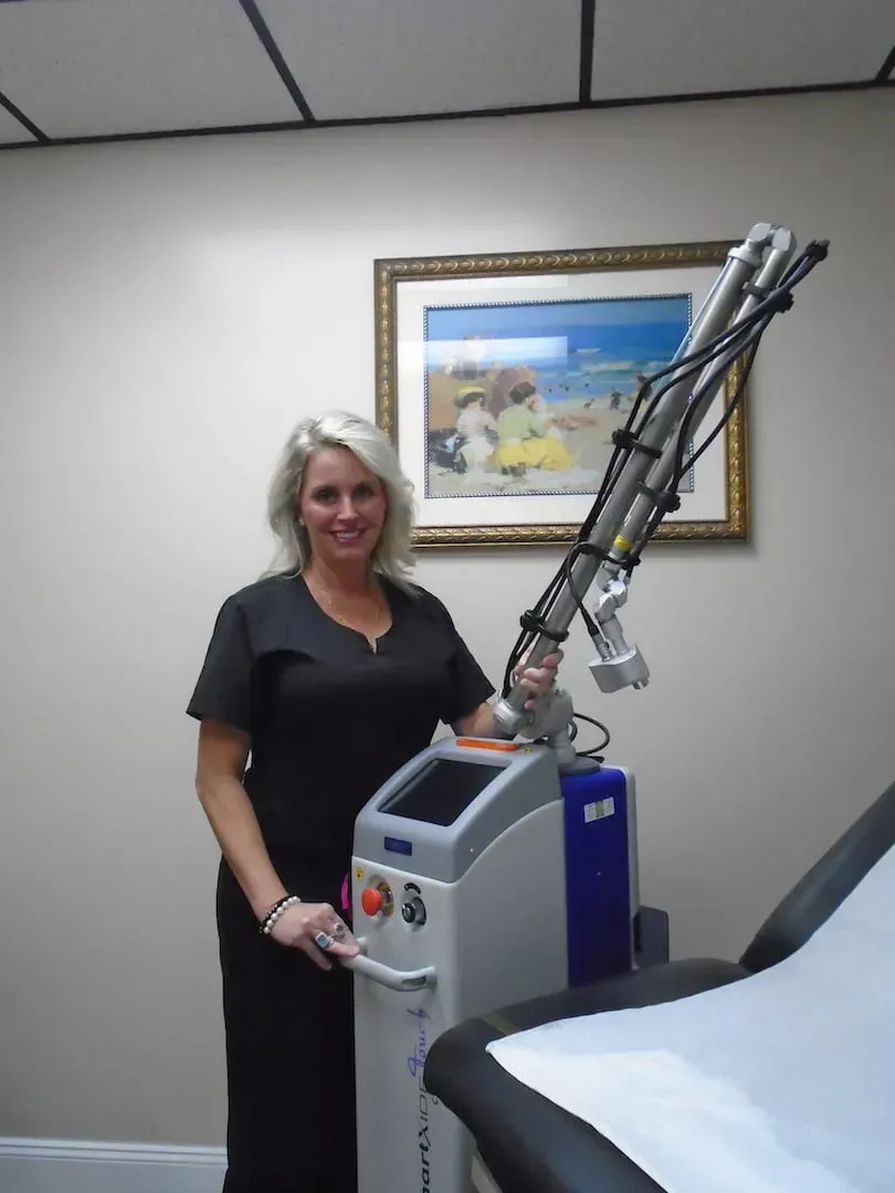 dr-shoemaker-using-medical-equipment-ormond-beach dr-shoemaker-using-medical-equipment-ormond-beach