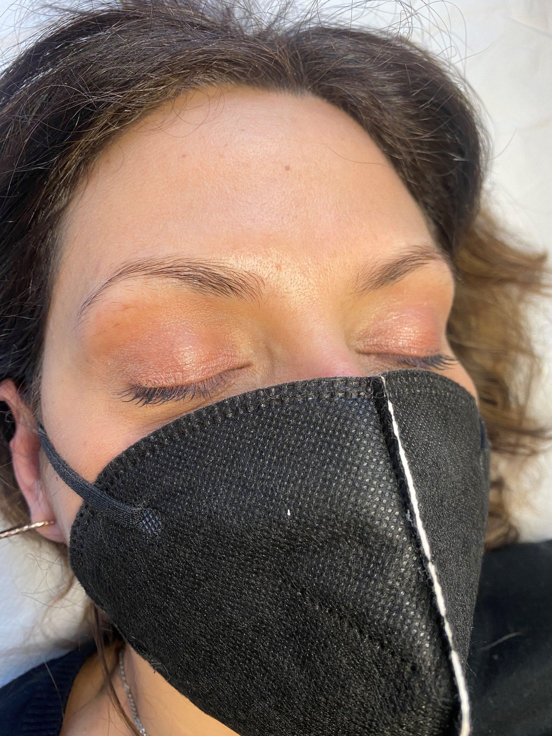 trucco semipermanente sopracciglia