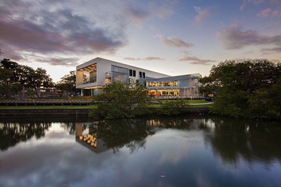 Khuôn viên trường Cao đẳng Nghệ thuật và Thiết kế Ringling