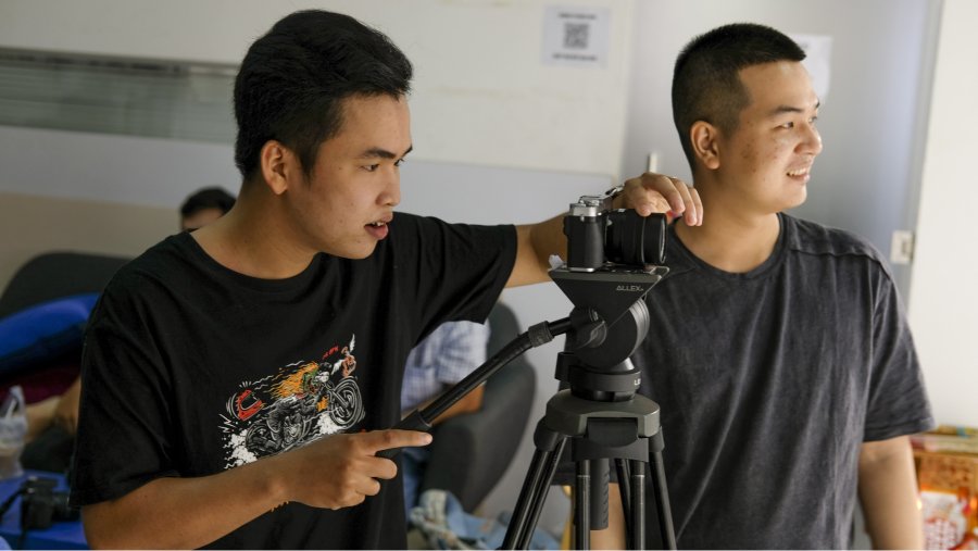 Giờ học dựng phim thực tế