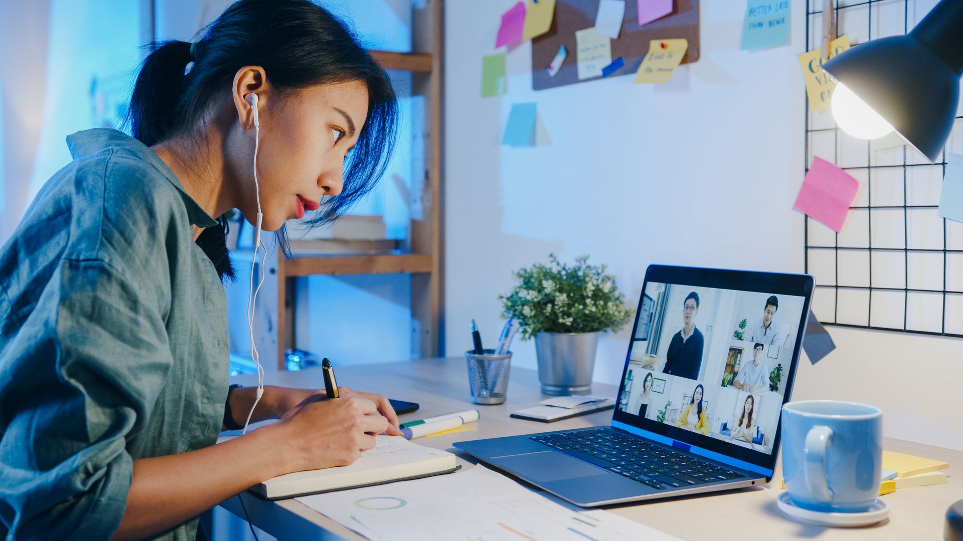 Thường xuyên học tập và trau dồi để phát triển trong ngành digital marketing