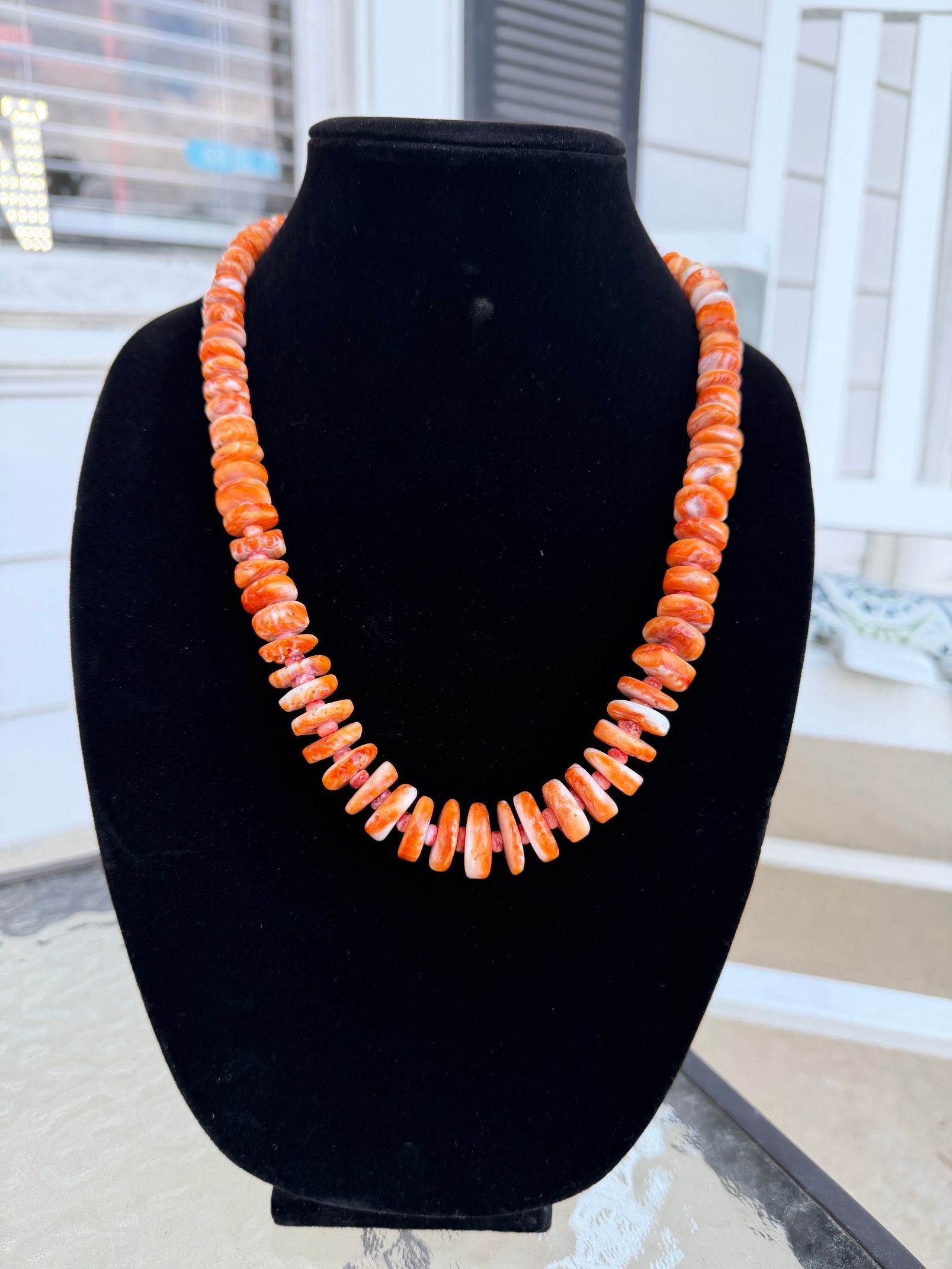 Native American Gradient Spiney Oyster Necklace BN219