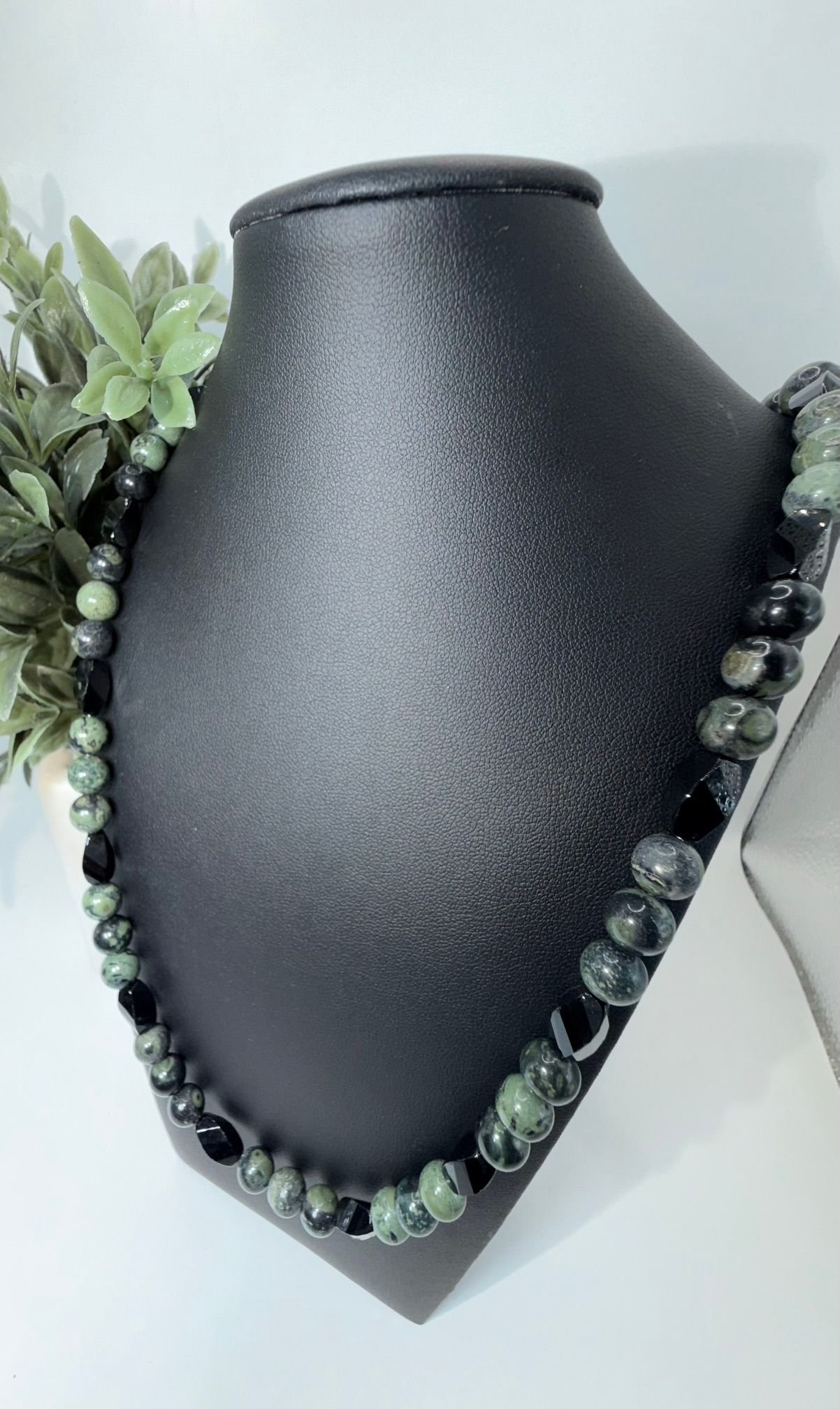 Necklace DNEVT19