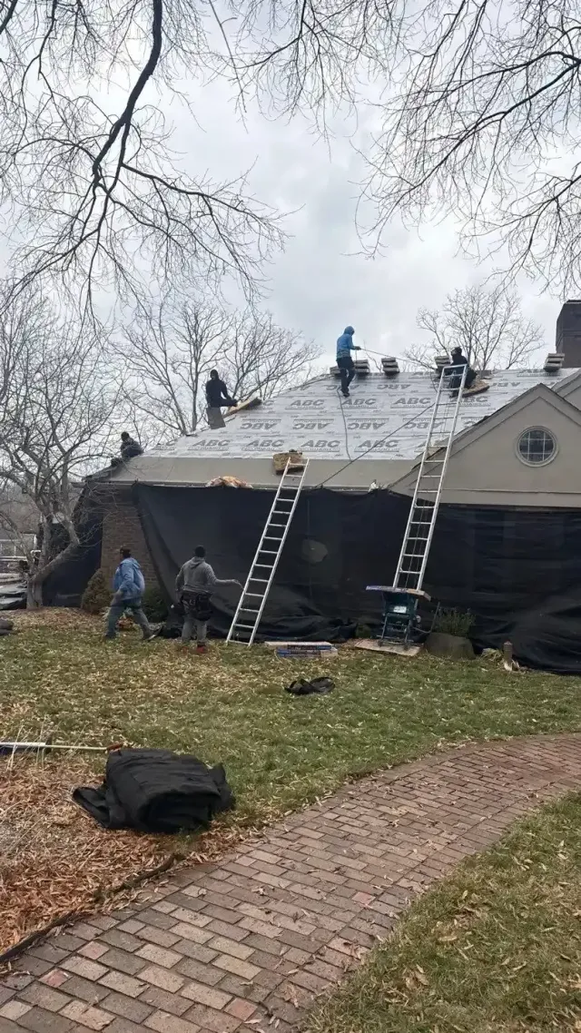 Fortress crew replacing the roof on a Fruit Hill, Cincinnati home