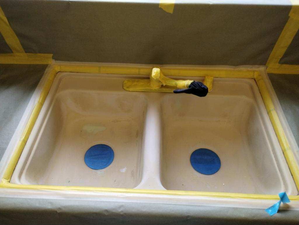 a bathtub in a bathroom 