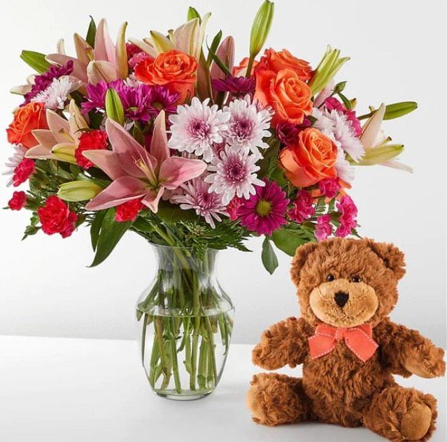 Looking at You Bouquet & Bear Set