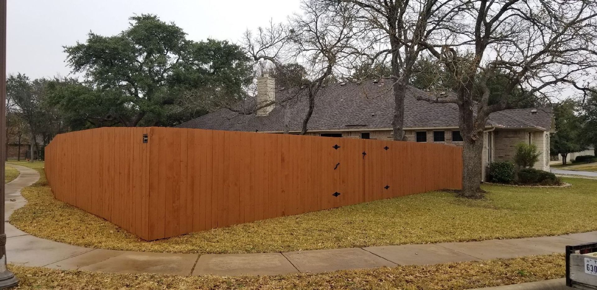 wood-fence-stain.jpg