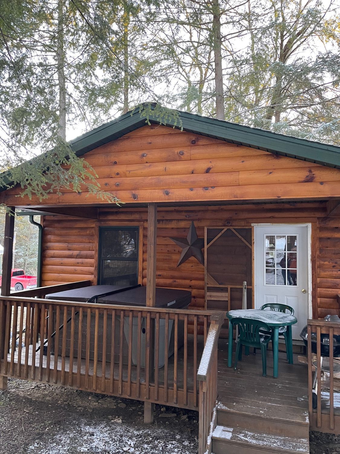 Cabin 6 with hot tub

