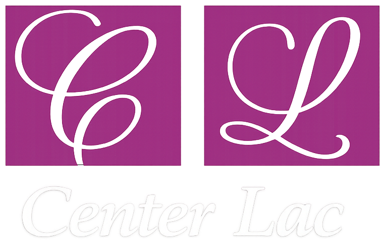 Logo viola con lettere C e L bianche in corsivo sopra la scritta "Center Lac"