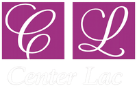 Logo viola con lettere C e L bianche in corsivo sopra la scritta "Center Lac"