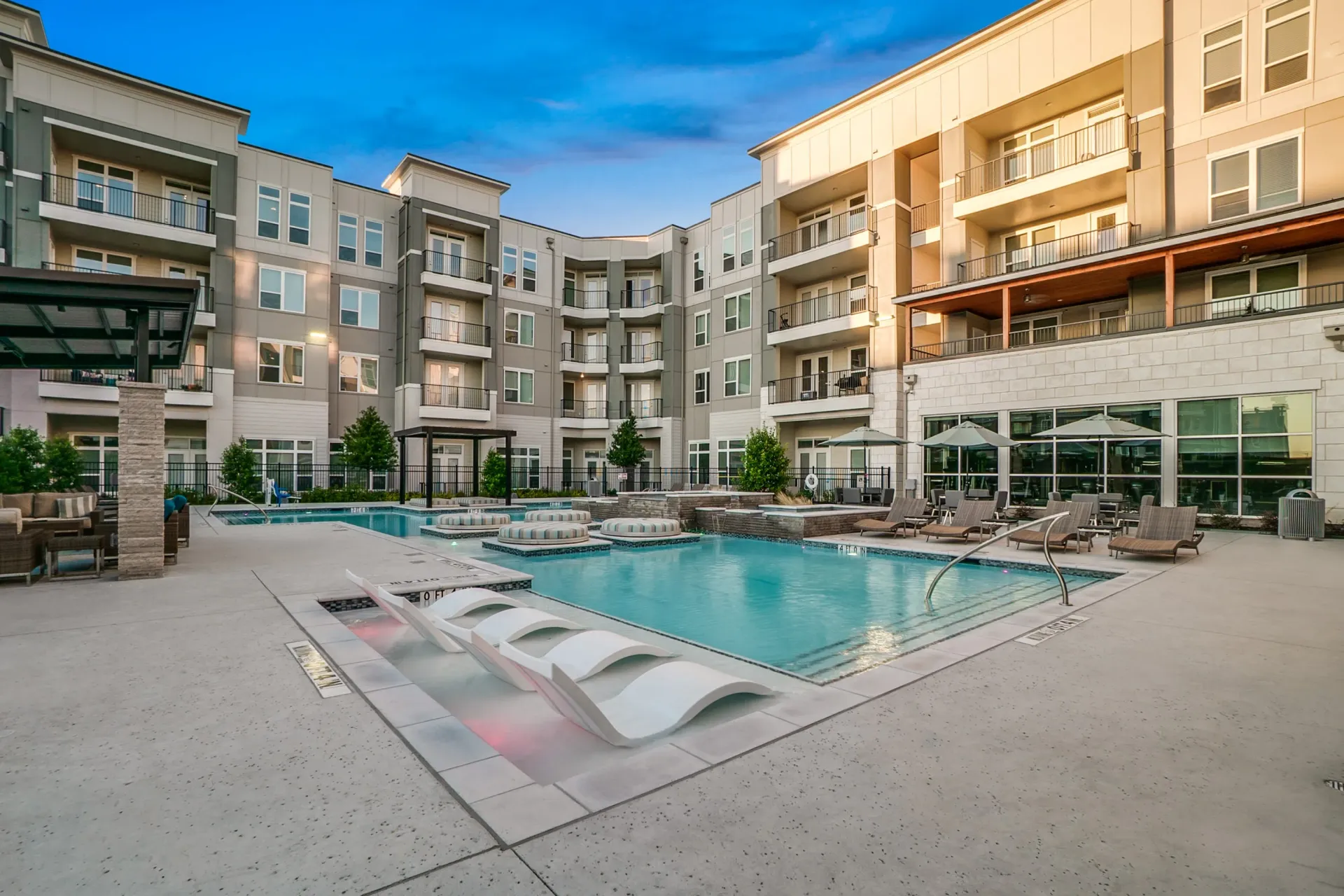 One90 Firewheel apartment photo