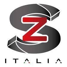 Logo stilizzato “SZ” in nero e rosso con la scritta “ITALIA” sotto.