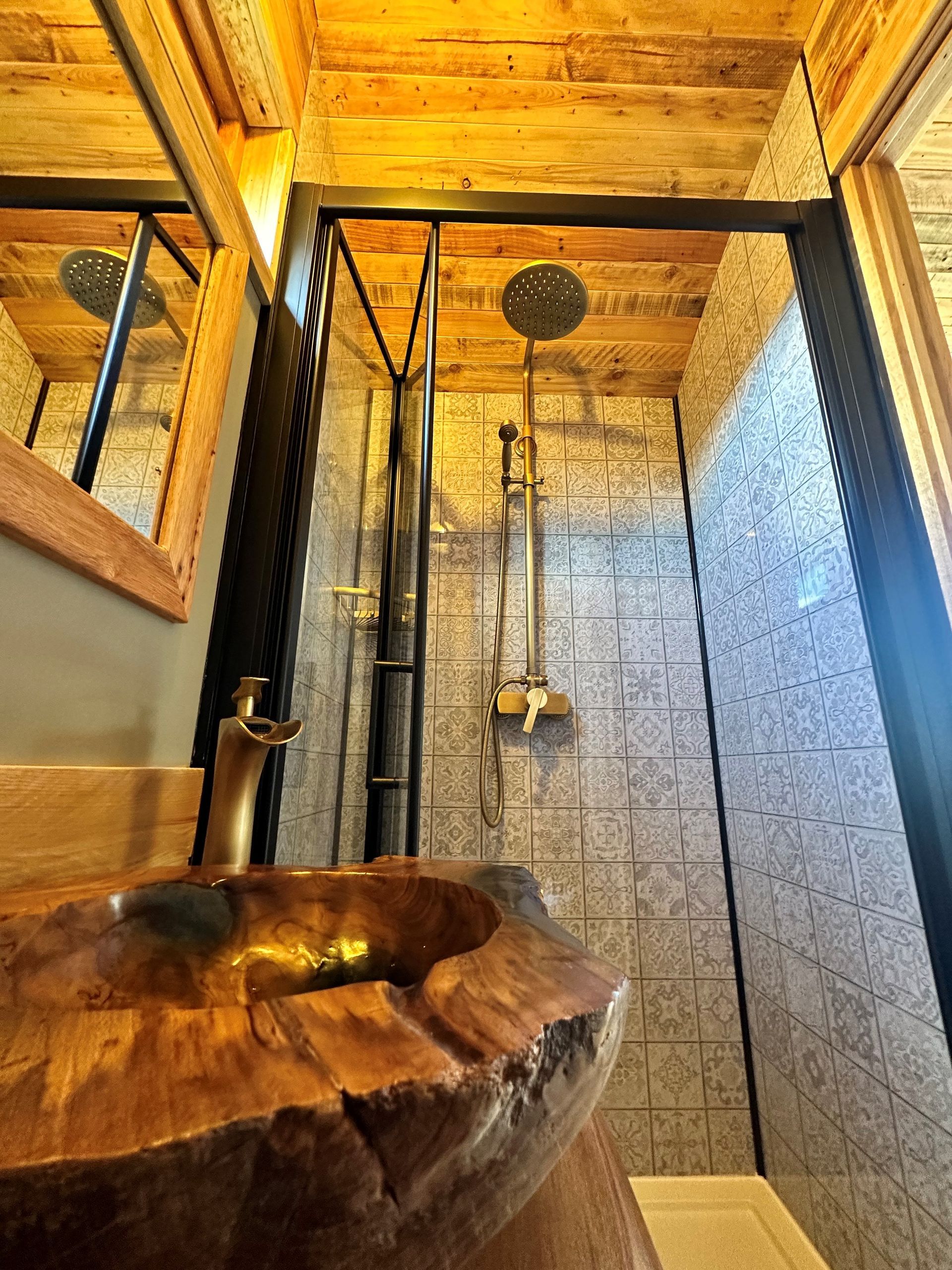 Shower in Shepherds hut