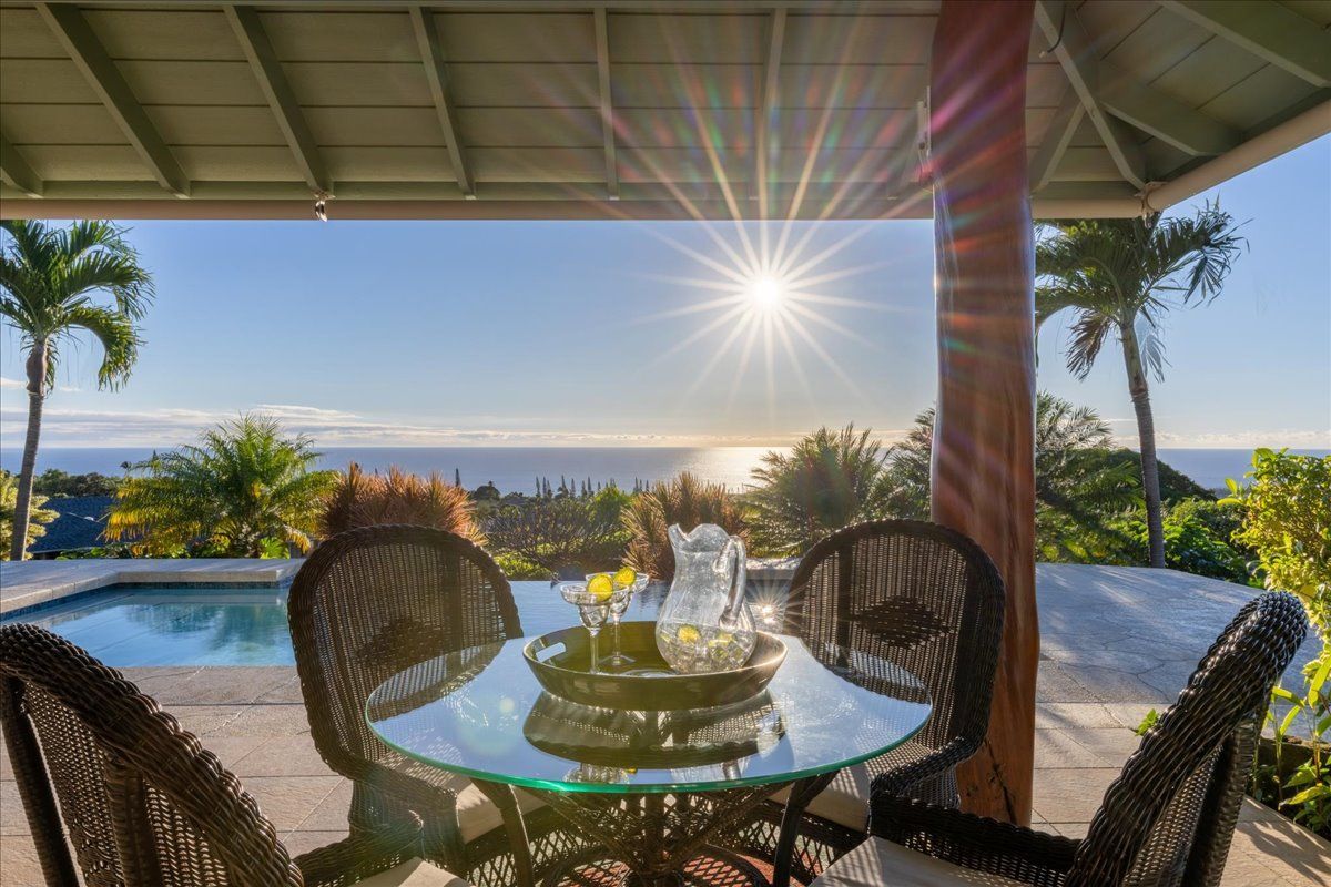 North Kona Pool Homes
