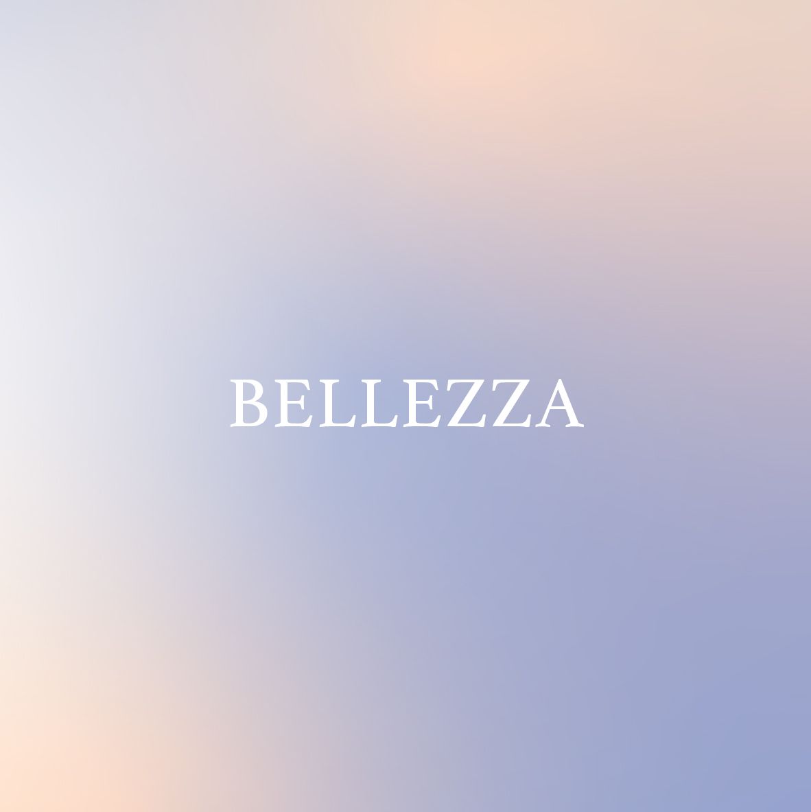 La parola bellezza è su uno sfondo viola