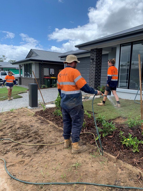 advanced-group-garden-maintenance