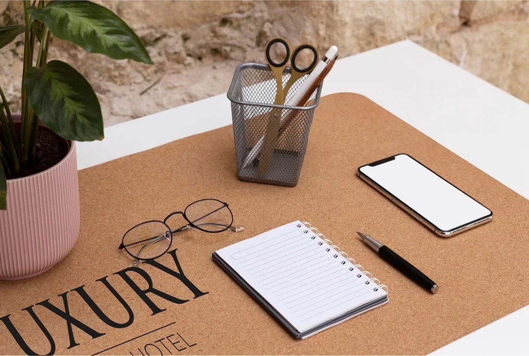 CORK DESK PAD