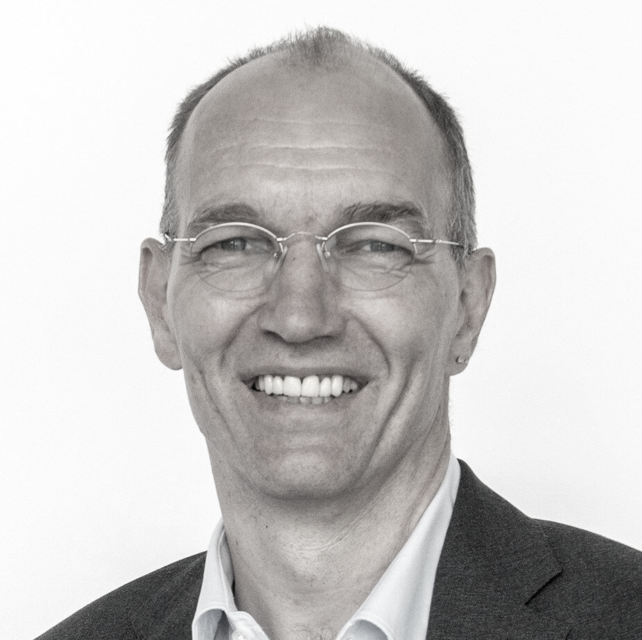 DR. FELIX WENDENBURG DR. FELIX WENDENBURG