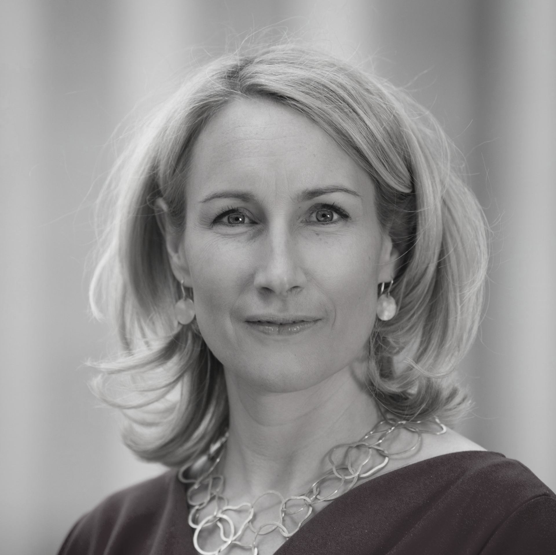 Dr. Julia Shaw Dr. Julia Shaw