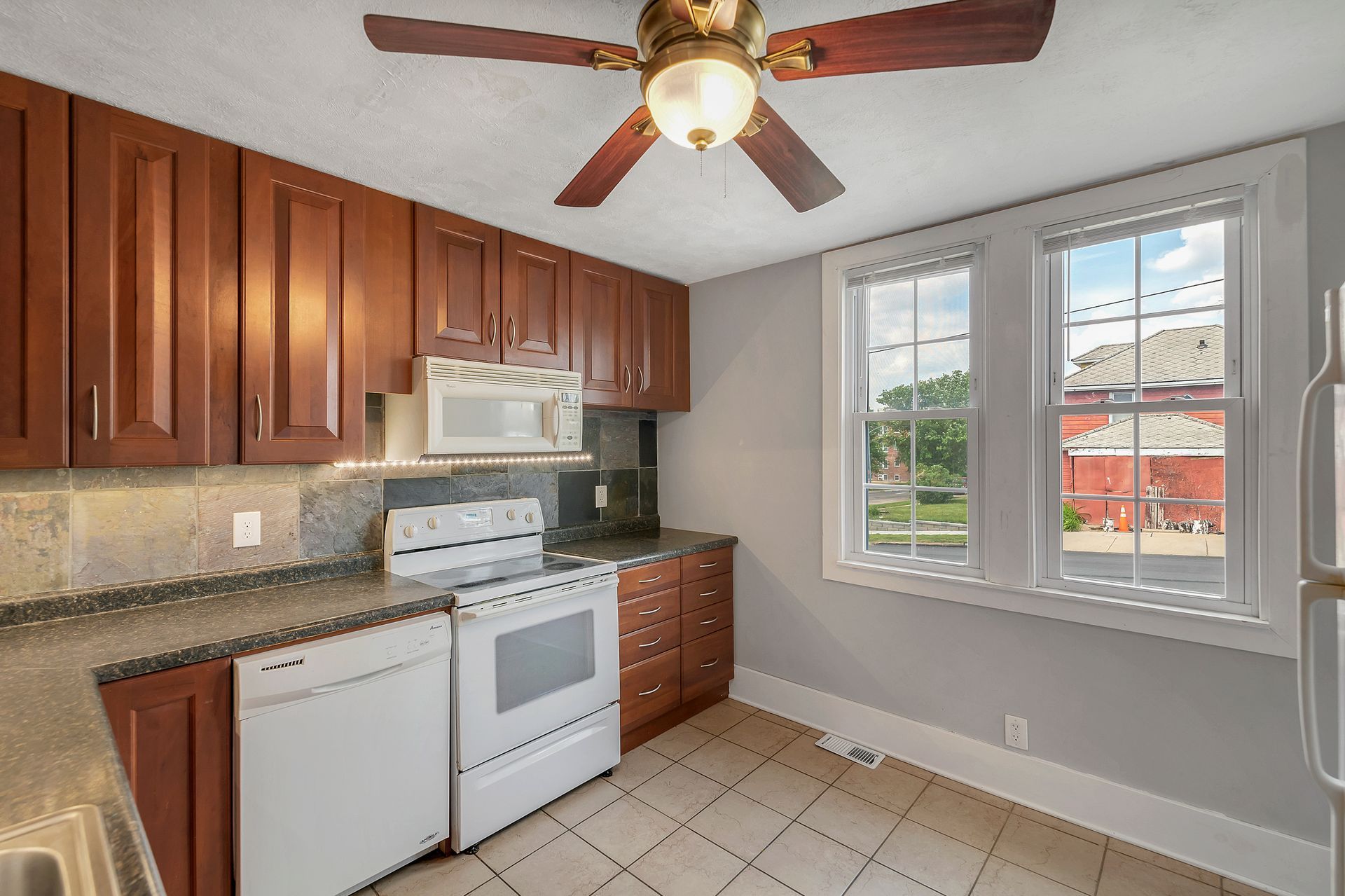 601 S 31st
