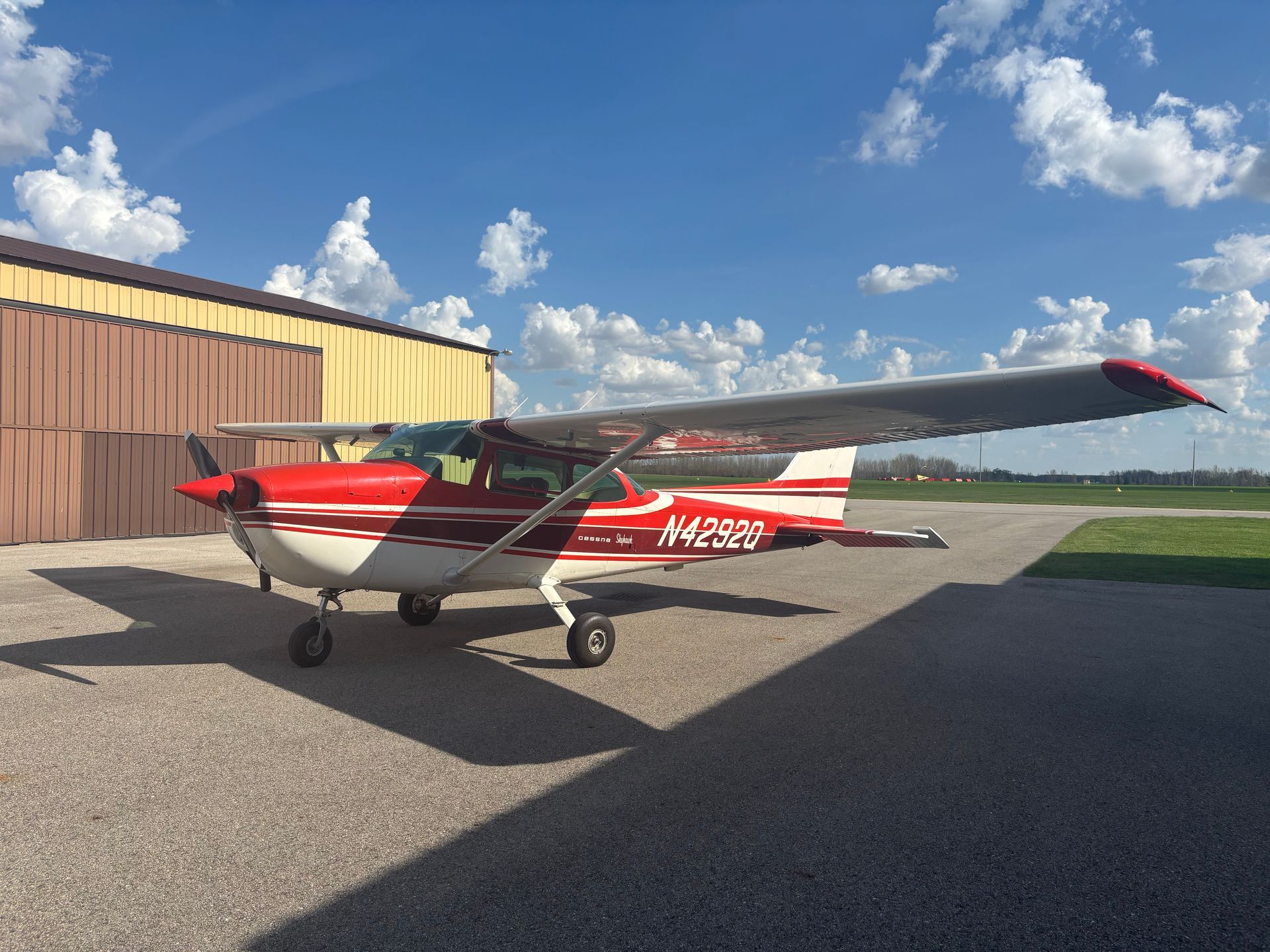Cessna C-150 Plane Rates at SkyWalker Flying in Adrian, Michigan