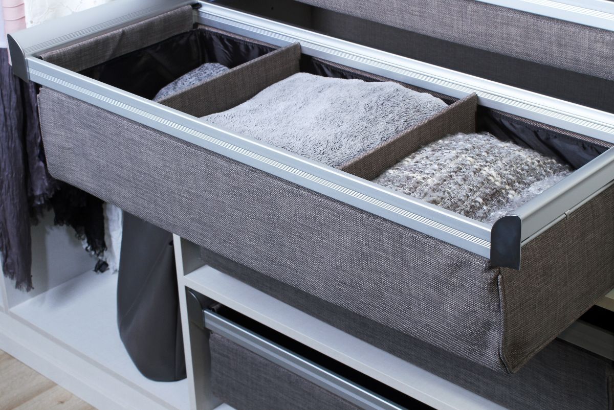 Deep Drawers
