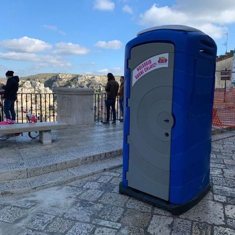 noleggio bagni chimini