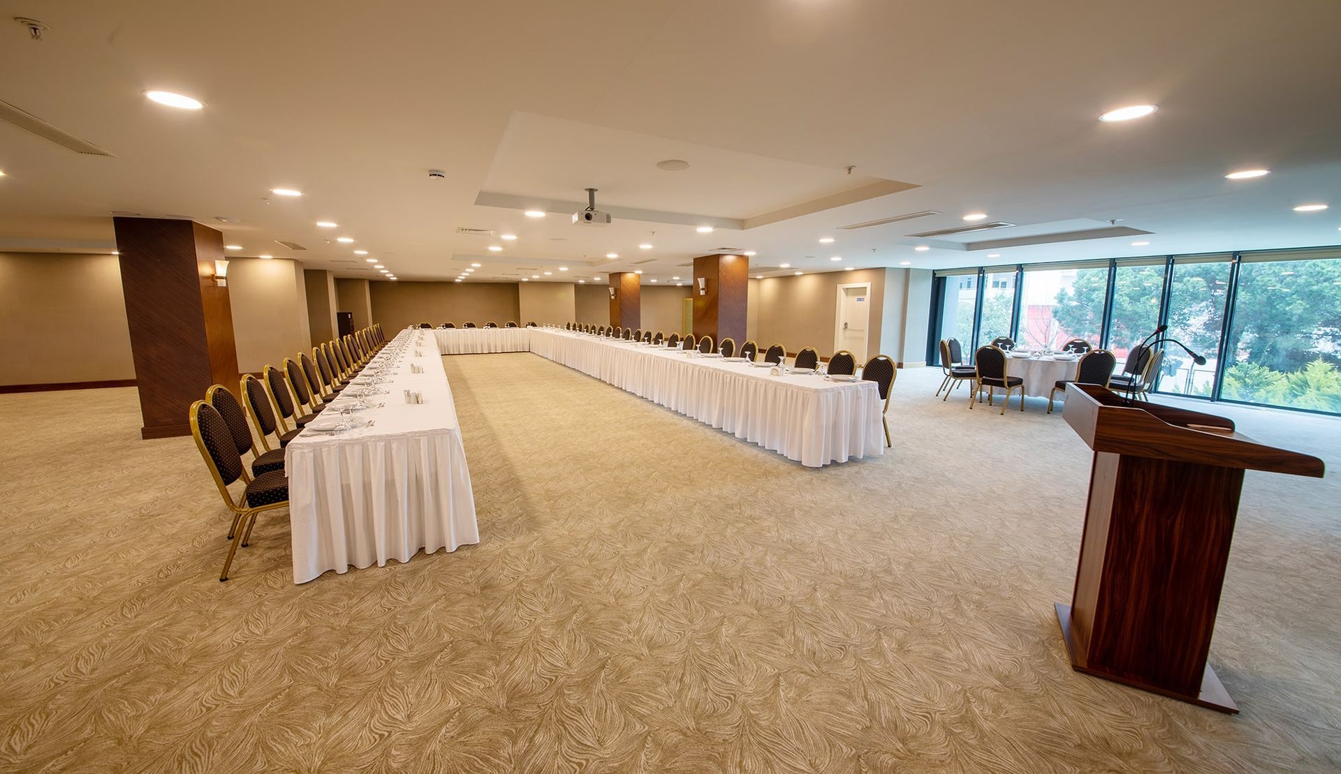 Ramada Plaza Samsun | toplantı salonuu