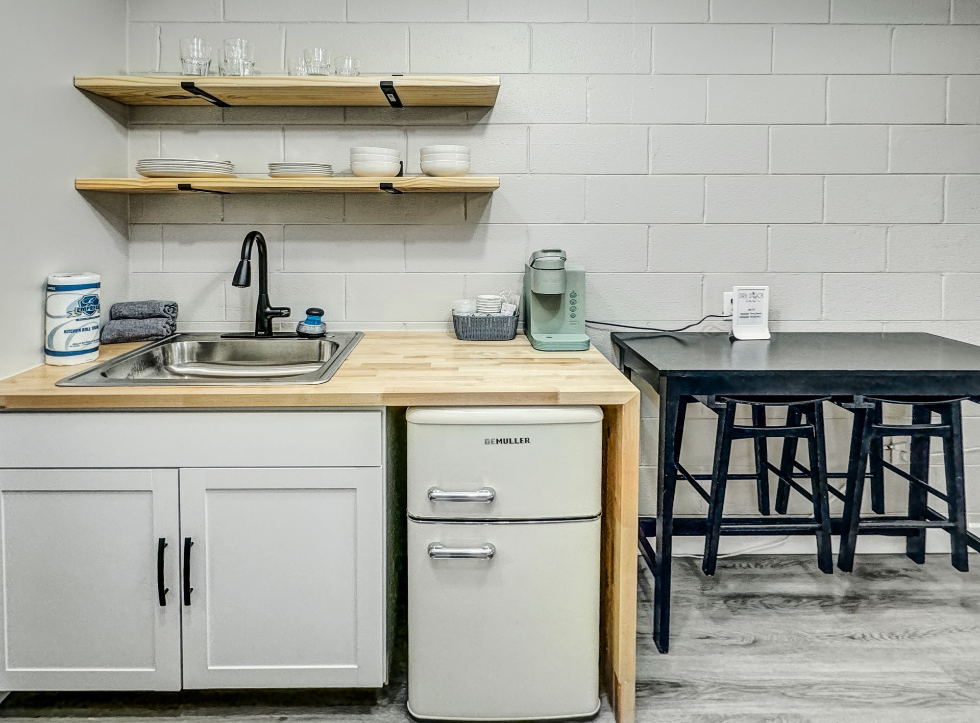 Small kitchenette