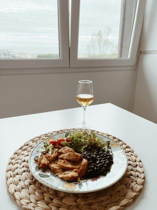 Dal Lunedì al Sabato
*Primo, secondo e contorno, Acqua e un quartino di vino, e caffè
(Escluso il Dolce!)
