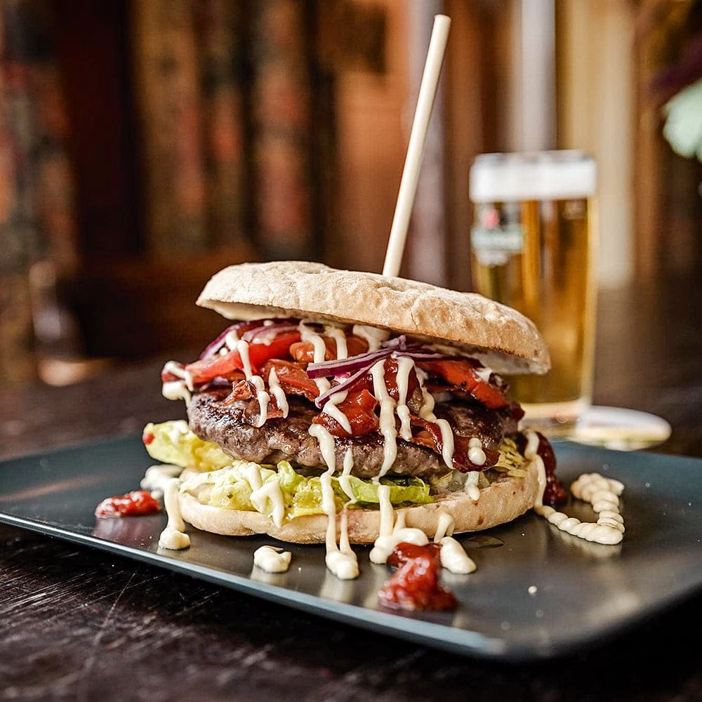 classic burger café Tante Pietje Den oever