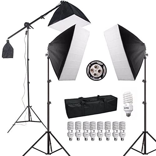 Kit completo de iluminação de três pontos Uma foto de um kit de luz com bolsa e lâmpadas.