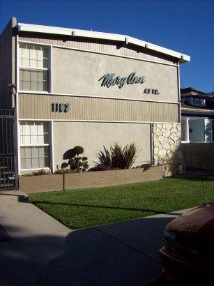 1103 W 30th Street front view of apartment building