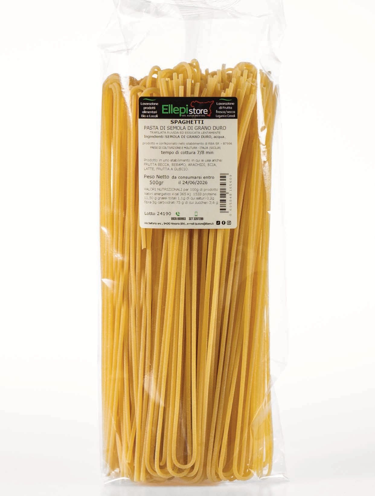 Un sacchetto di spaghetti con un'etichetta sopra