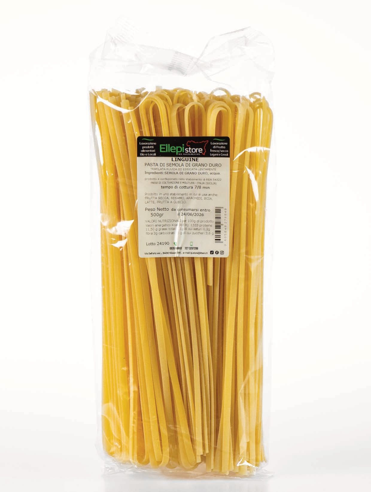 Un sacchetto di noodles con un'etichetta sopra