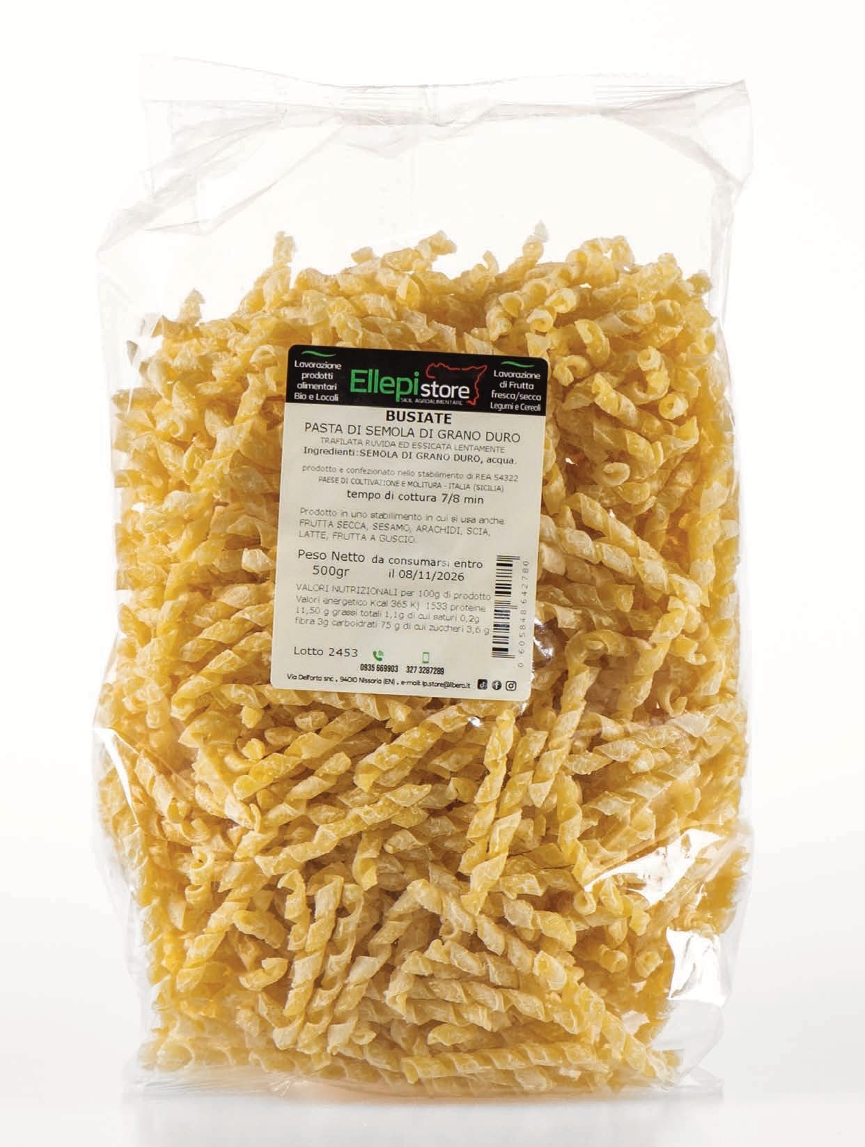 Un sacchetto di pasta con un'etichetta sopra