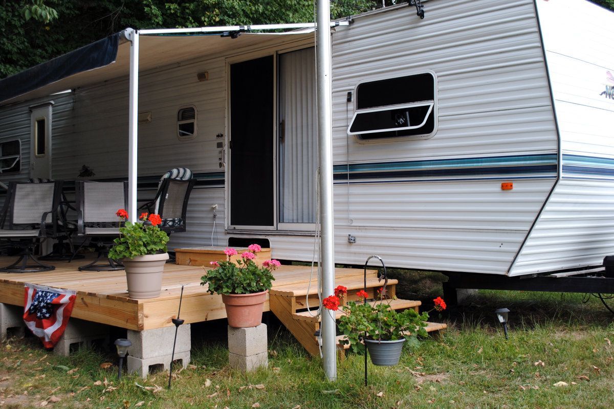 Camper's Candids - Photo 040