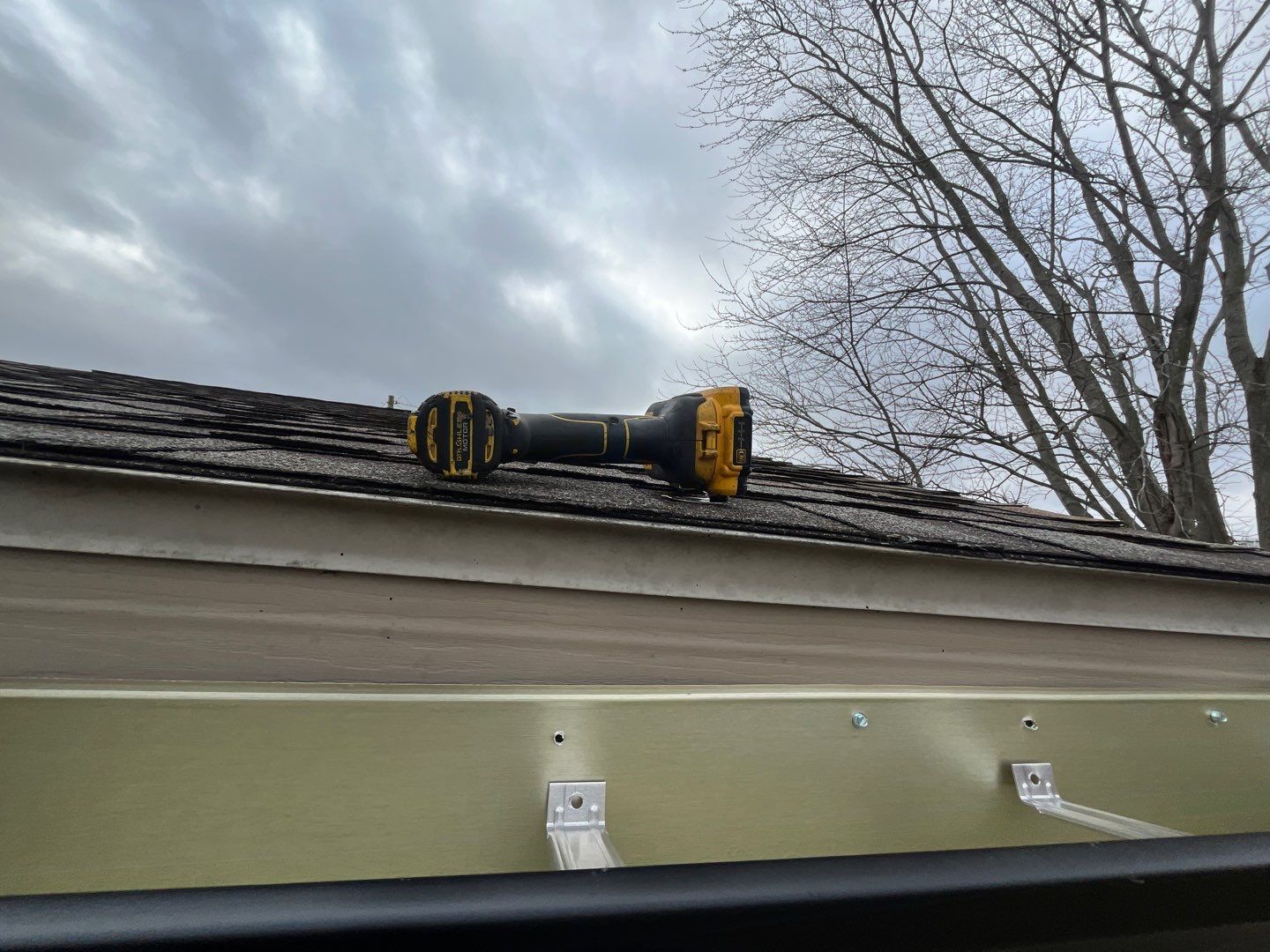 REPLACE_GUTTER_PROJECT_ALT_TEXT_02